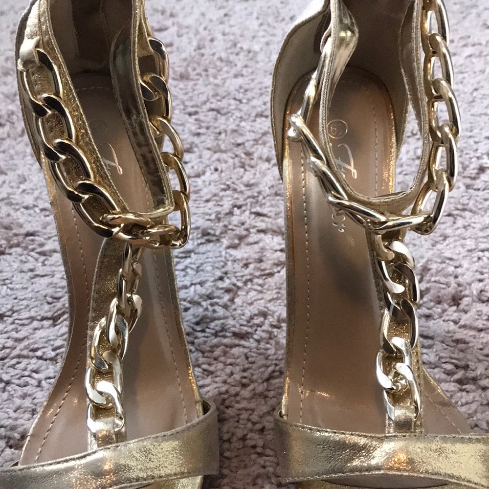Chain Sandals - Picture 4 of 4